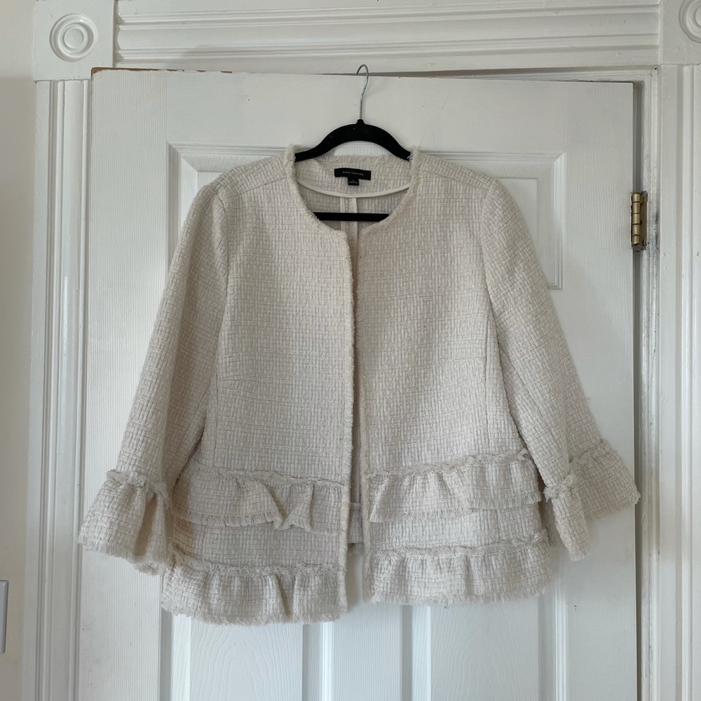 Ann Taylor blazer size 16